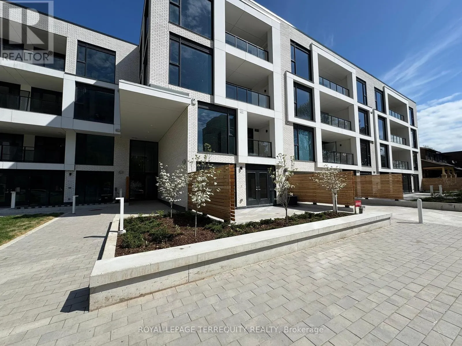 Apartment for rent: Ph05 - 200 Keewatin Avenue, Toronto, Ontario M4P 1Z8