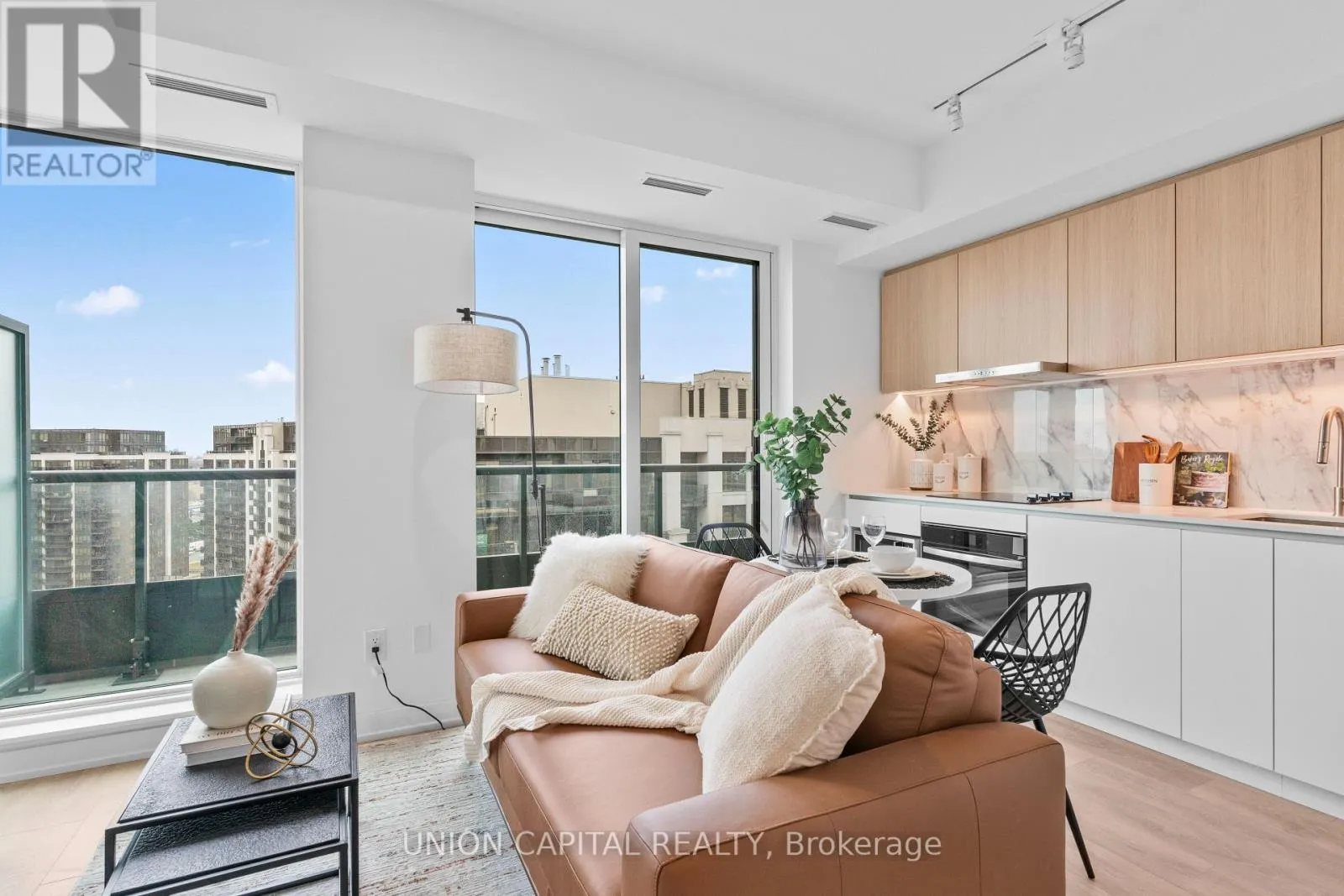 Apartment for rent: Ph06 - 1100 Sheppard Avenue W, Toronto, Ontario M3K 0E4