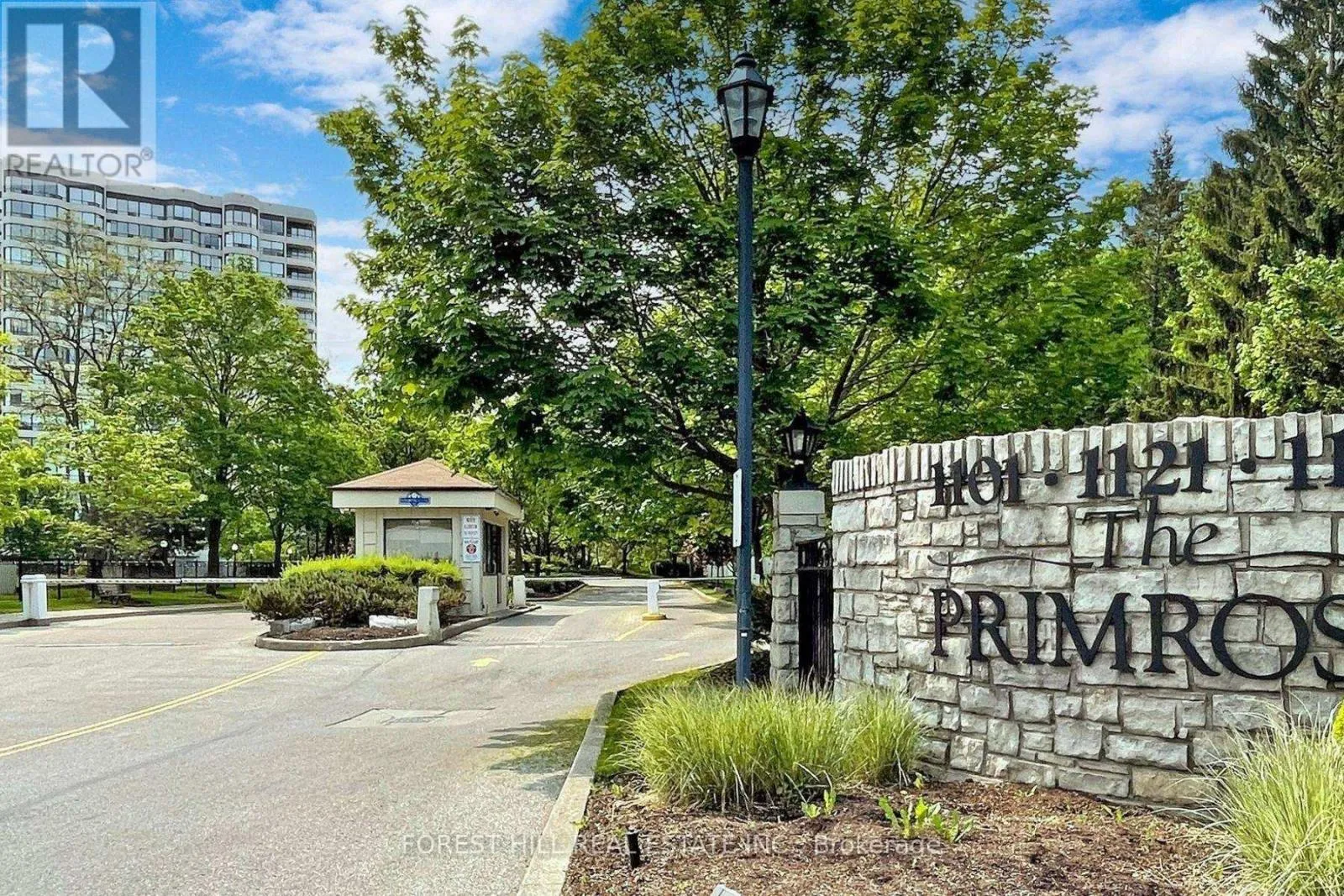 Apartment for rent: Ph103 - 1131 Steeles Avenue W, Toronto, Ontario M2R 3W8