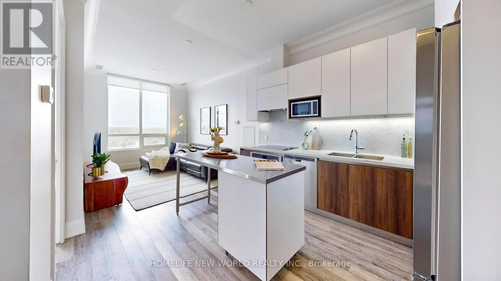 Apartment for rent: Ph15 - 25 Water Walk Drive, Markham, Ontario L3P 1N3