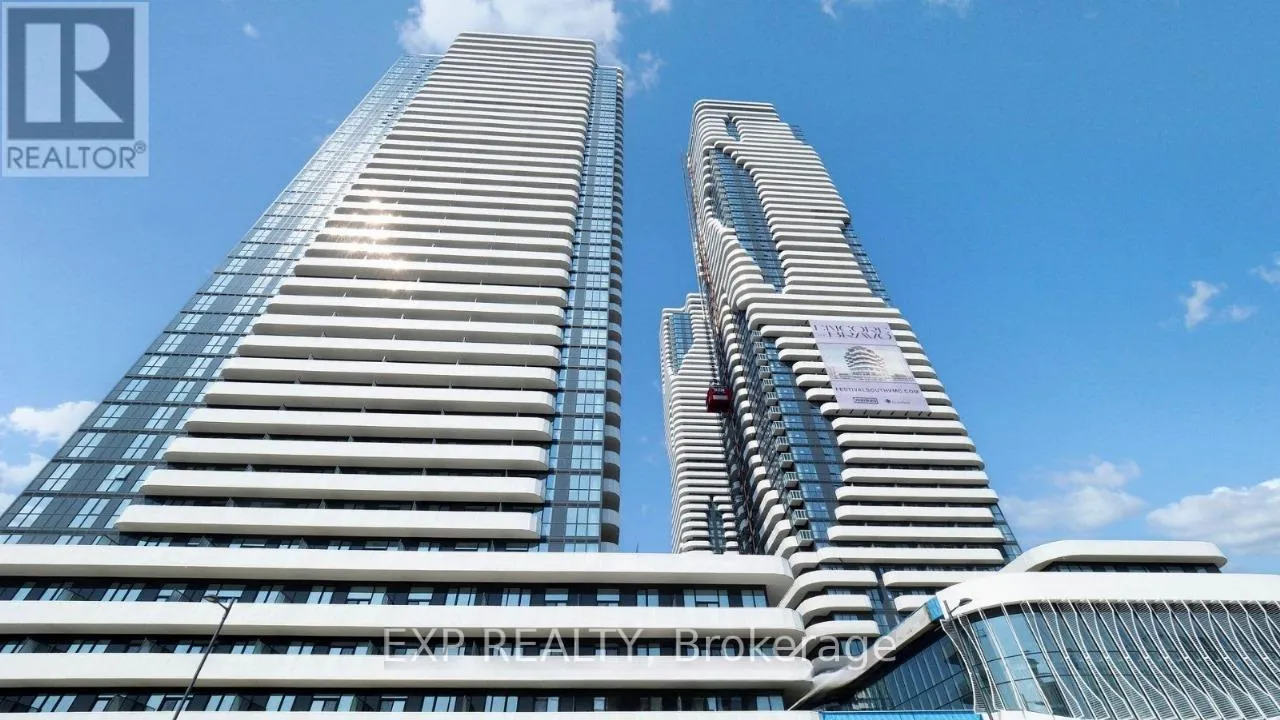 Apartment for rent: Ph2 - 28 Interchange Way, Vaughan, Ontario L4K 0P8