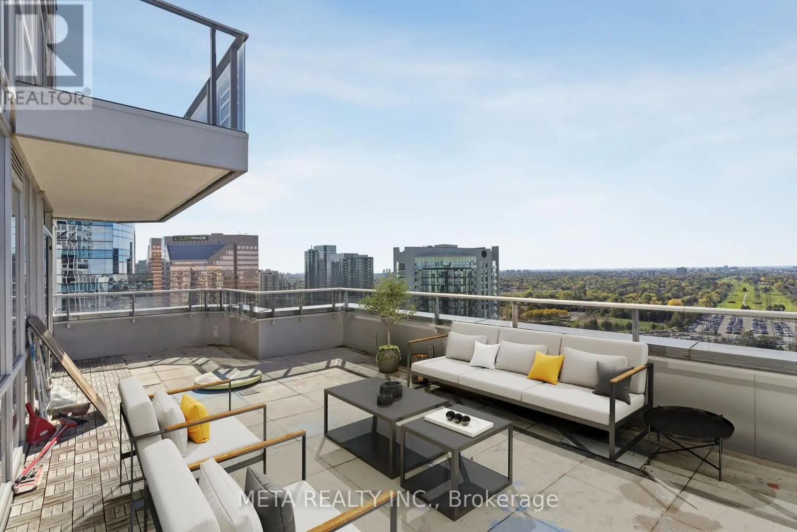 Apartment for rent: Ph201 - 5791 Yonge Street, Toronto, Ontario M2M 0A8