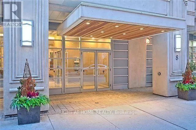 Apartment for rent: Ph207 - 8 Scollard Street, Toronto, Ontario M5R 1M2