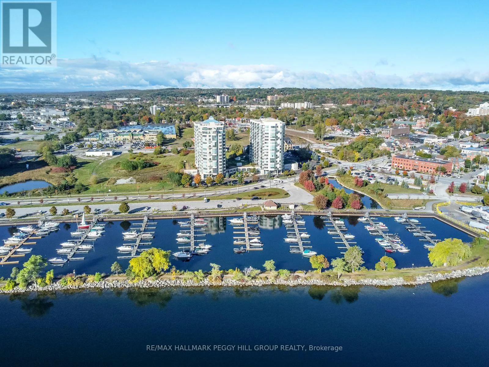 Apartment for rent: Ph2/3 - 2 Toronto Street, Barrie, Ontario L4N 9R2