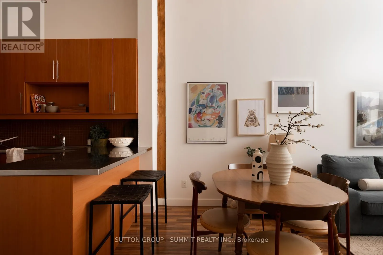 Apartment for rent: Ph5 - 2154 Dundas Street W, Toronto, Ontario M6R 1X3