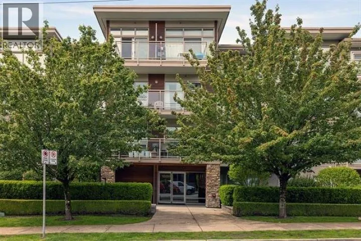 Apartment for rent: Ph7 1033 St Georges Avenue, North Vancouver, British Columbia V7L 3H5