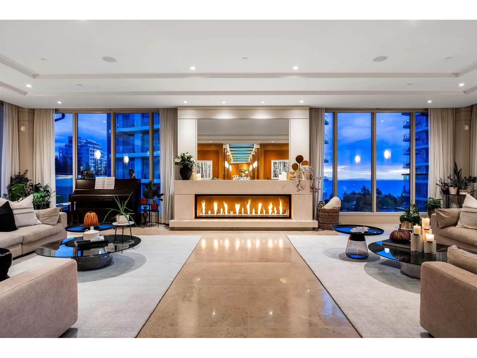 Apartment for rent: Ph801 1551 Foster Street, White Rock, British Columbia V4B 5M1