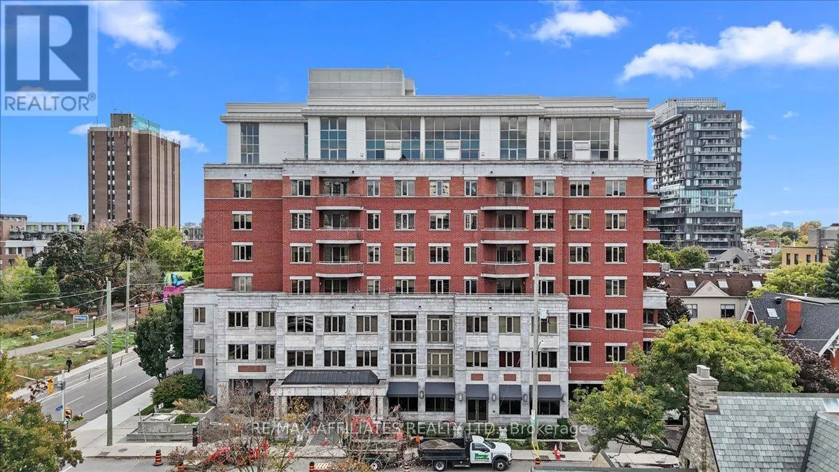 Apartment for rent: #ph804 - 320 Mcleod Street, Ottawa, Ontario K2P 1A3