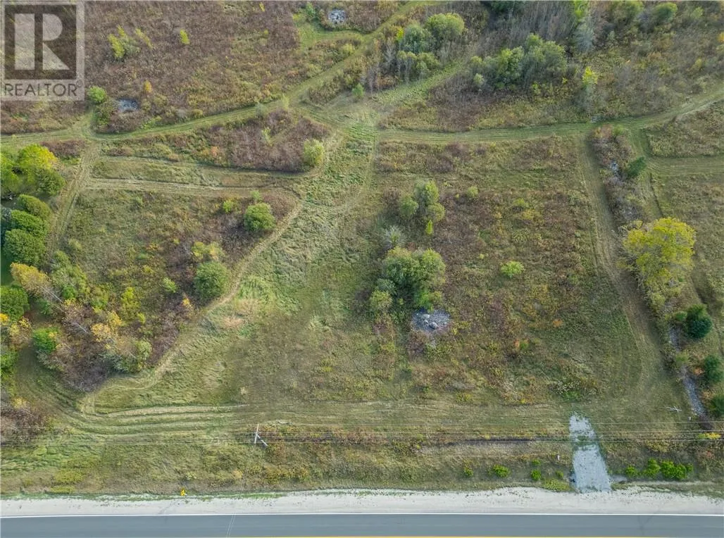 Pt 2 Highway 540, Gore Bay, Manitoulin Island, Ontario P0P 1H0