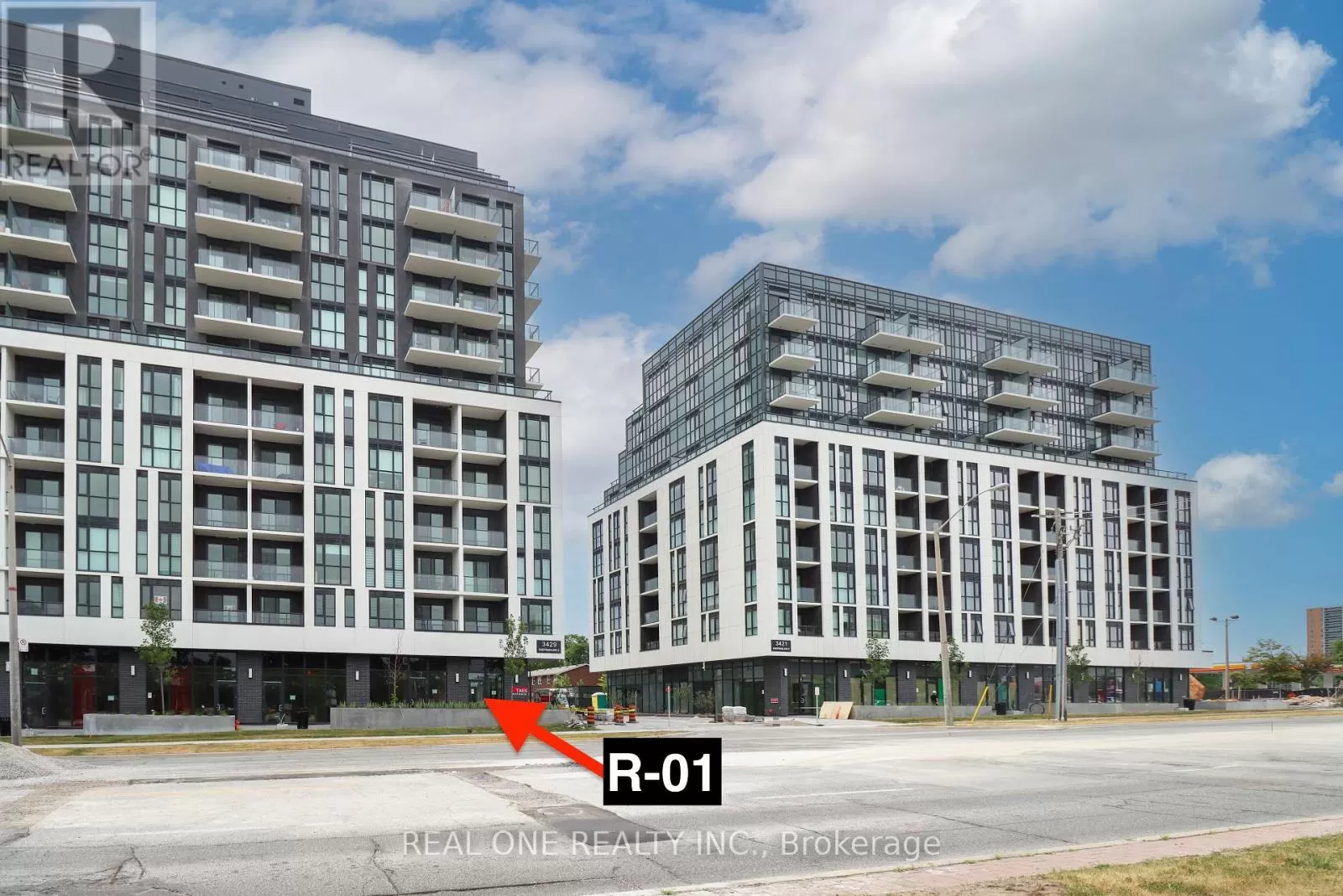 R01 - 3431 Sheppard Avenue E, Toronto, Ontario M1T 3K5
