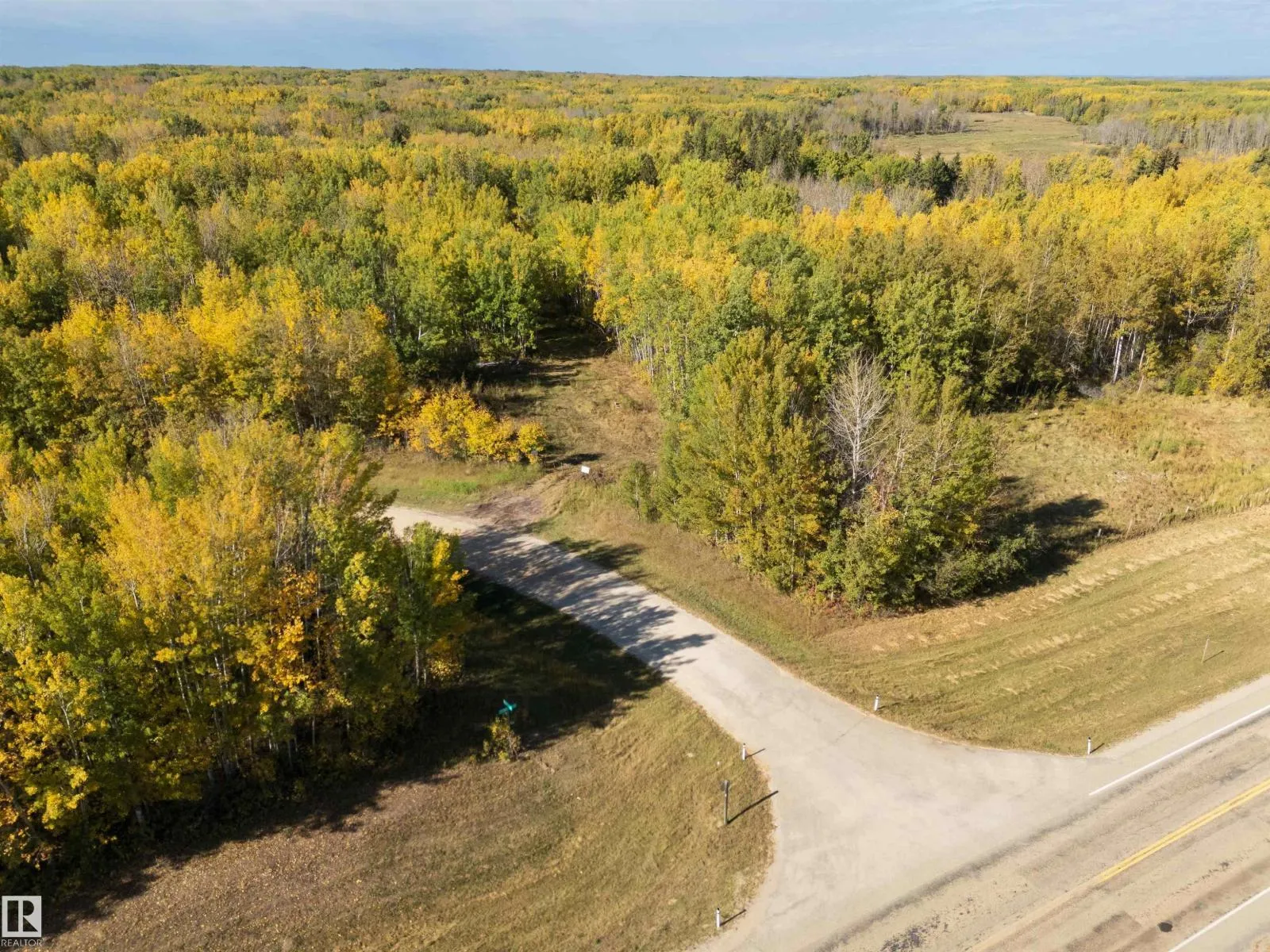 No Building for rent: Range 33 Hwy 33, Rural Lac Ste. Anne County, Alberta T0E 1A0