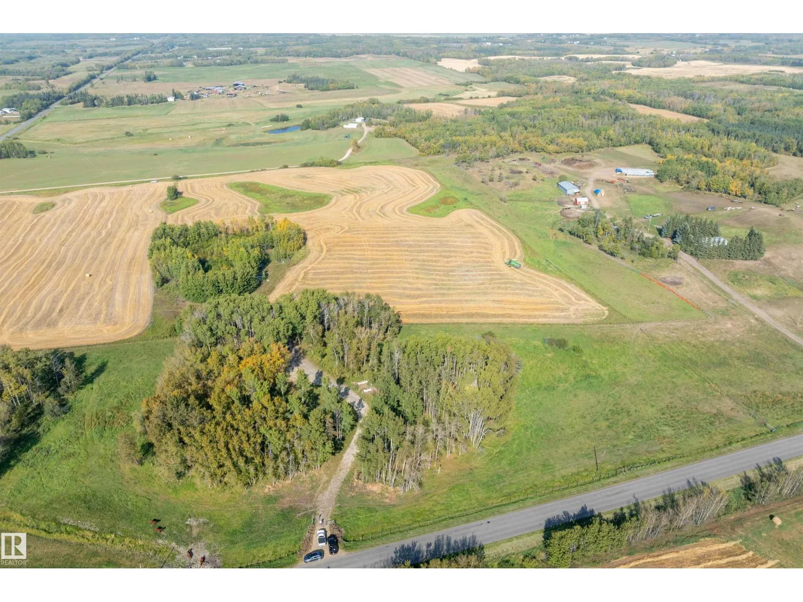 No Building for rent: Range Road 231 Township Road 510, Rural Strathcona County, Alberta T8B 1K5