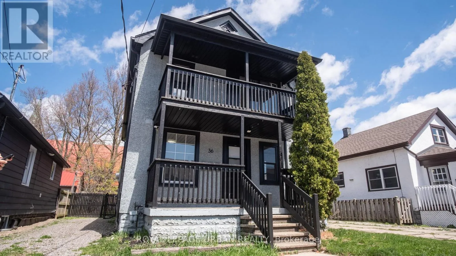 House for rent: Rear - 36 Welland Street, Welland, Ontario L3B 4E4