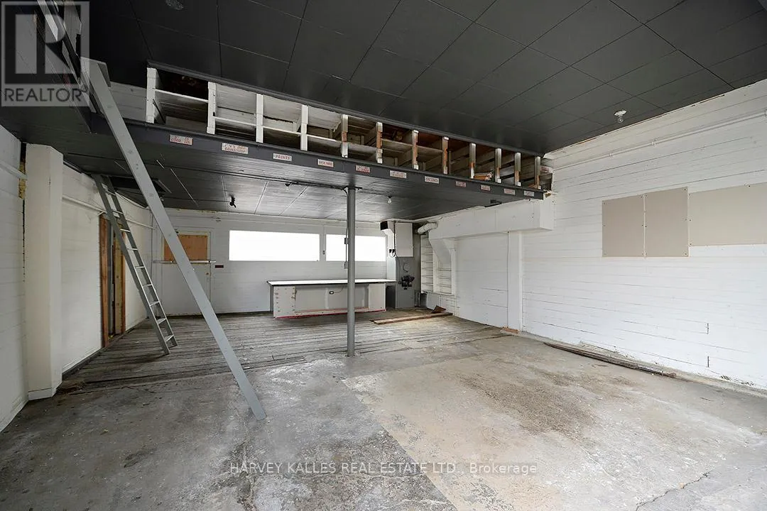 Rear - 792 Ossington Avenue, Toronto, Ontario M6G 3V1