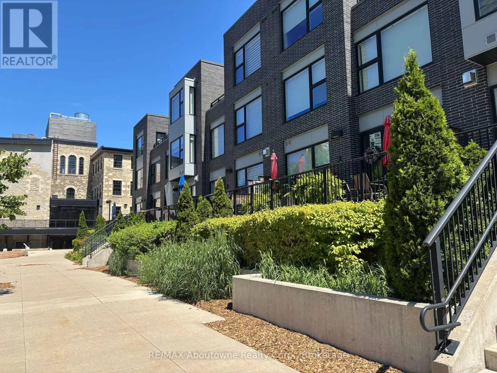 Row / Townhouse for rent: Rl5 - 53 Arthur Street S, Guelph, Ontario N1E 0P5