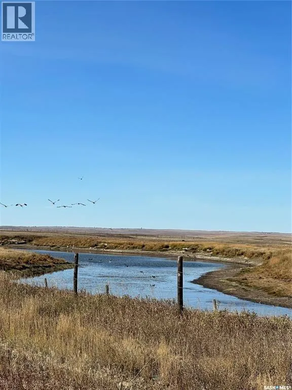 Unknown for rent: Rm 261 Pastureland, Chesterfield Rm No. 261, Saskatchewan S0L 2K0