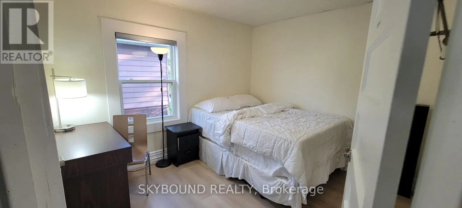 House for rent: Room - 4869 Second Avenue, Niagara Falls, Ontario L2E 4H9