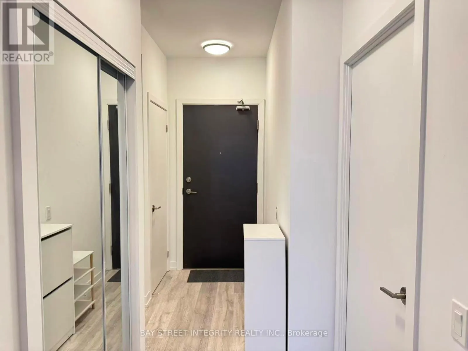 Apartment for rent: S1608 - 8 Olympic Garden Drive, Toronto, Ontario M2M 0B9