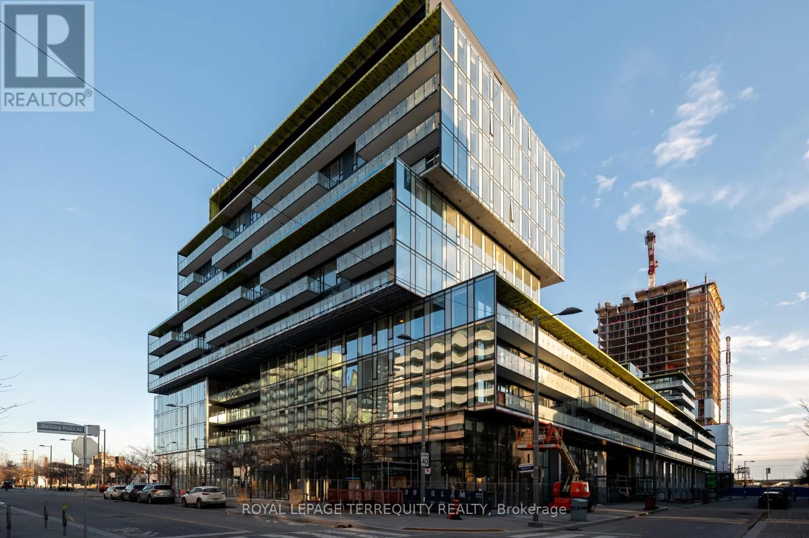 Apartment for rent: S306 - 35 Rolling Mills Road, Toronto, Ontario M5A 0V6