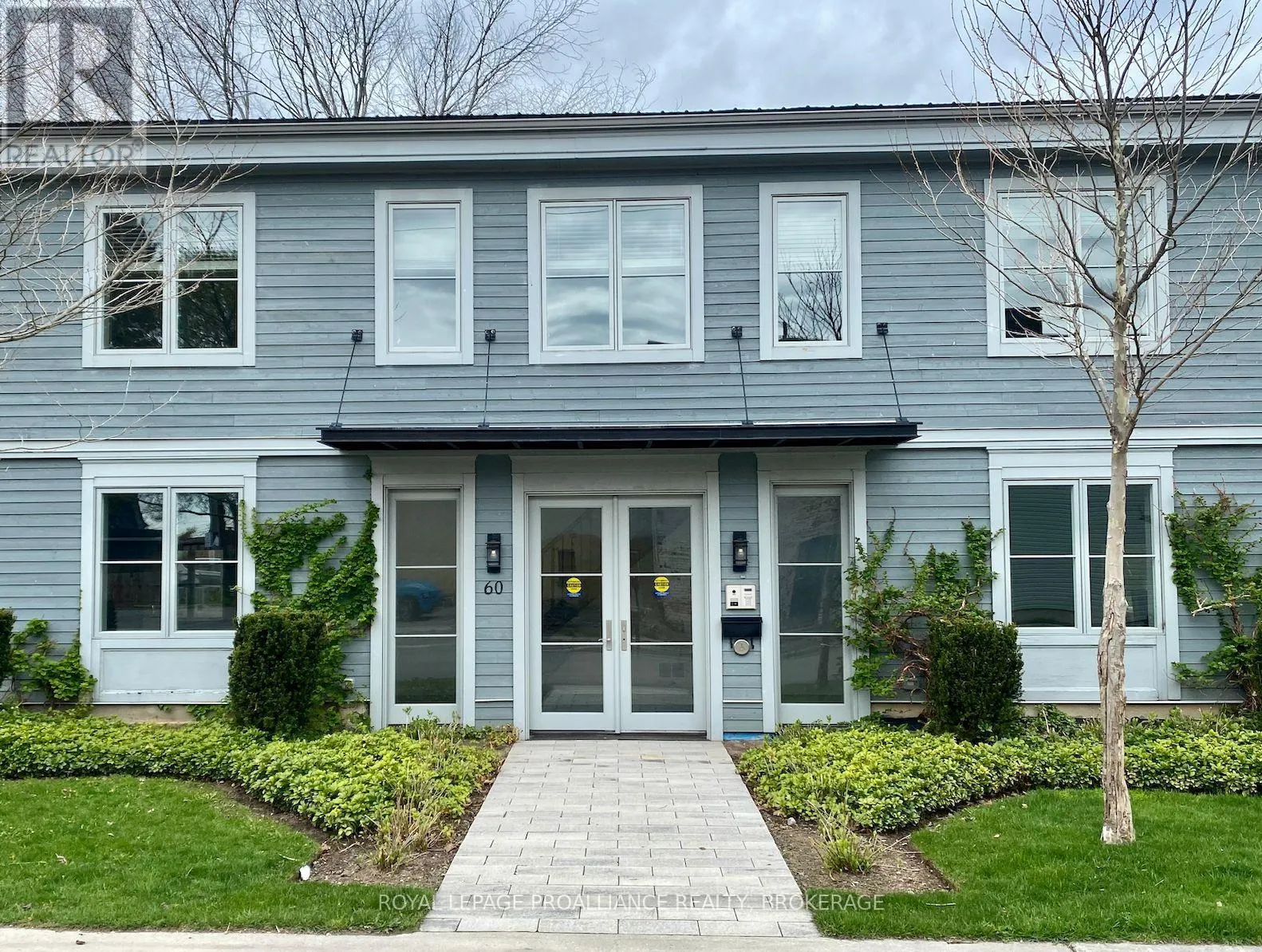 Offices for rent: Second Floor - 60 Mill Street, Gananoque, Ontario K7G 3A6