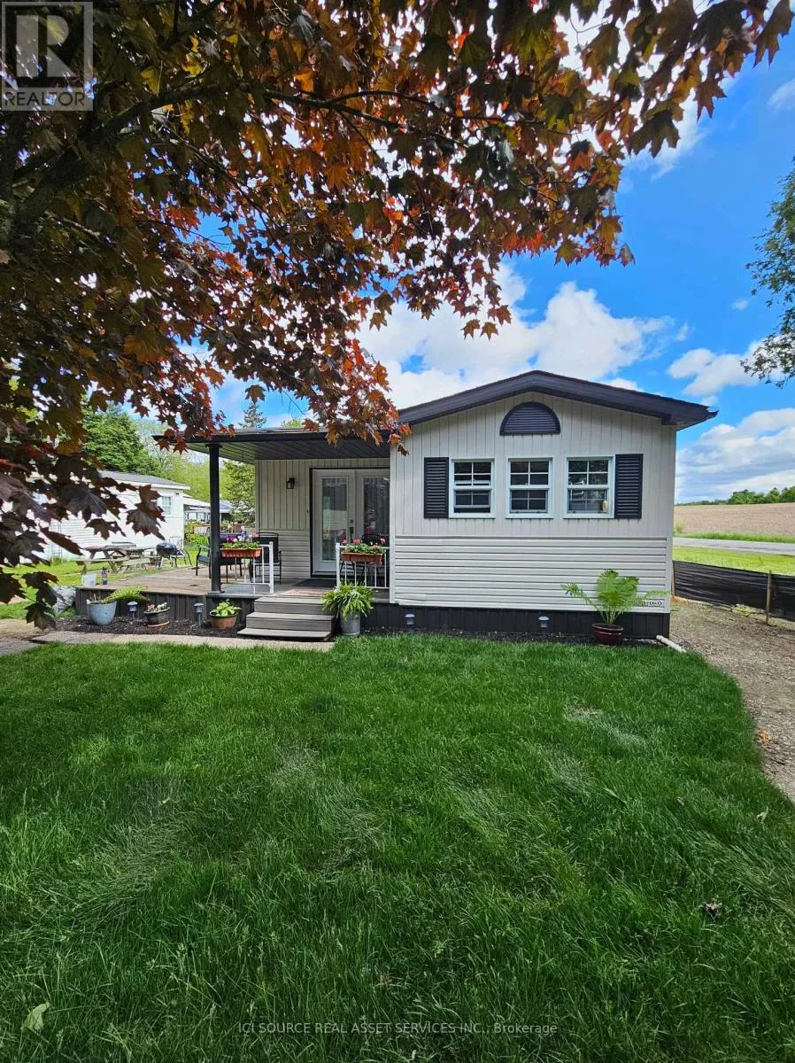 Mobile Home for rent: Site 13 - 580 Beaver Creek Road, Waterloo, Ontario N2V 3Z4