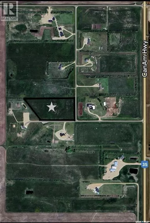 Unknown for rent: South Weyburn Acreage Lot J, Weyburn Rm No. 67, Saskatchewan S4H 2K1