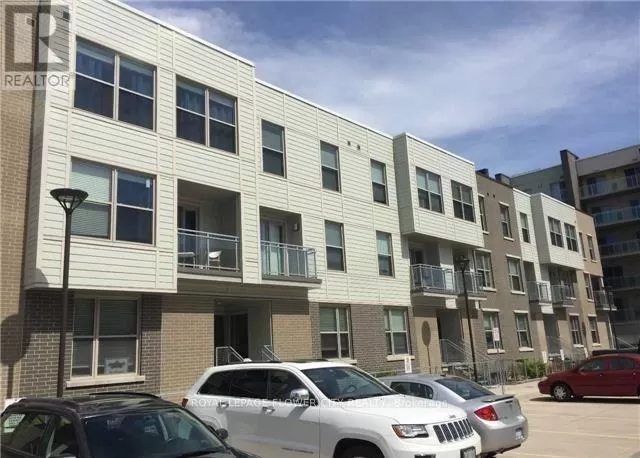 Row / Townhouse for rent: T211 - 62 Balsam Street, Waterloo, Ontario N2L 3H2