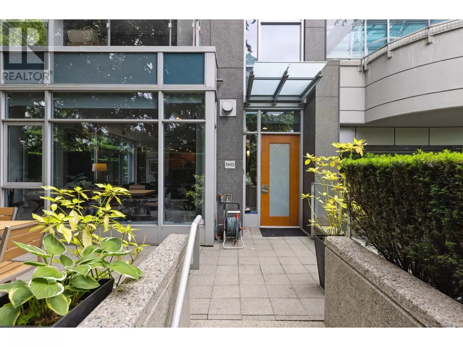 Row / Townhouse for rent: Th12 1233 W Cordova Street, Vancouver, British Columbia V6C 3R1