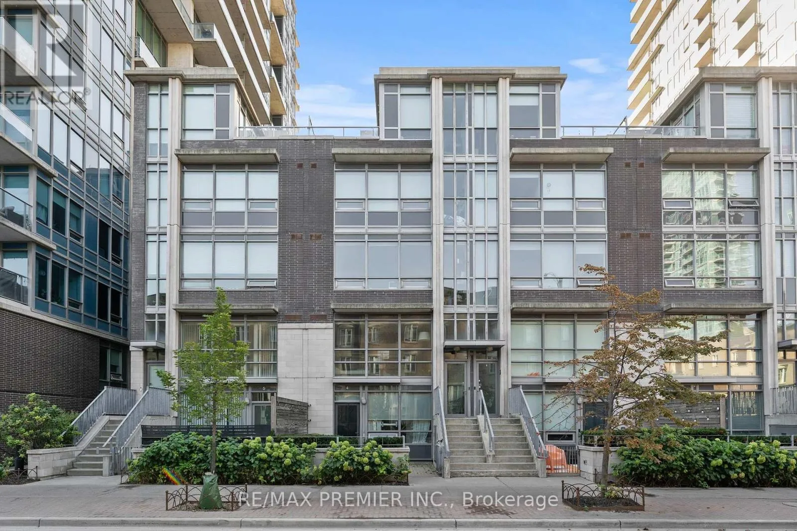 Row / Townhouse for rent: Th13 - 57 East Liberty Street, Toronto, Ontario M6K 3P5