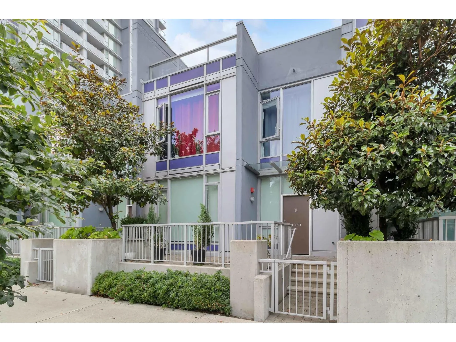 Row / Townhouse for rent: Th3 13720 100 Avenue, Surrey, British Columbia V3T 0L5