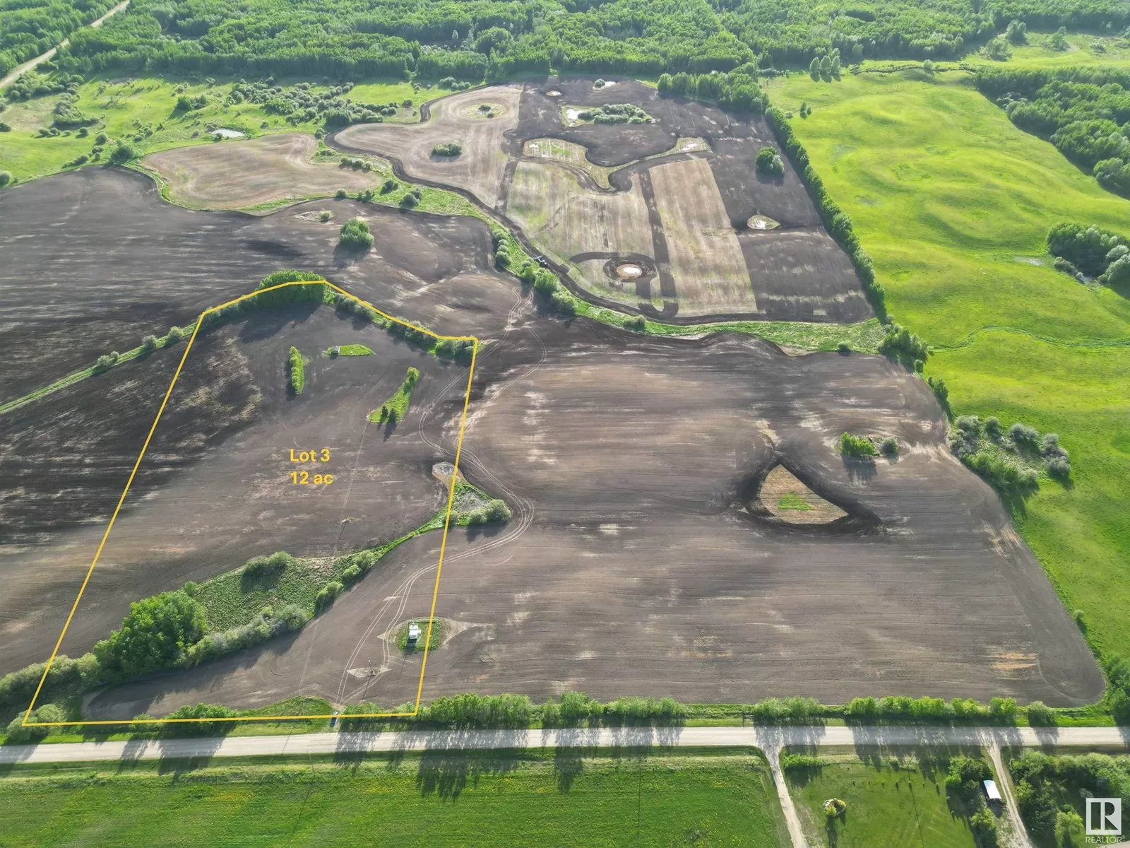 No Building for rent: Twp. Rd. 540 Rge. Rd. 35, Rural Lac Ste. Anne County, Alberta T0E 0A0