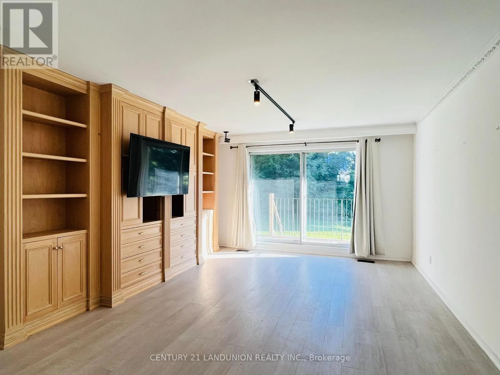 House for rent: Unit 1 - 1 Caldy Court, Toronto, Ontario M2L 2J5