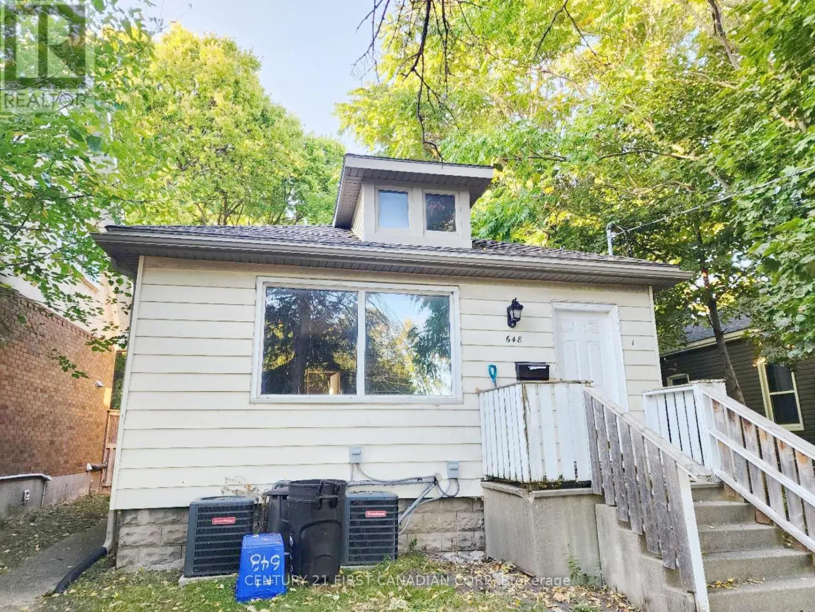 Duplex for rent: Unit 1 - 648 Oxford Street E, London East, Ontario N5Y 3J4