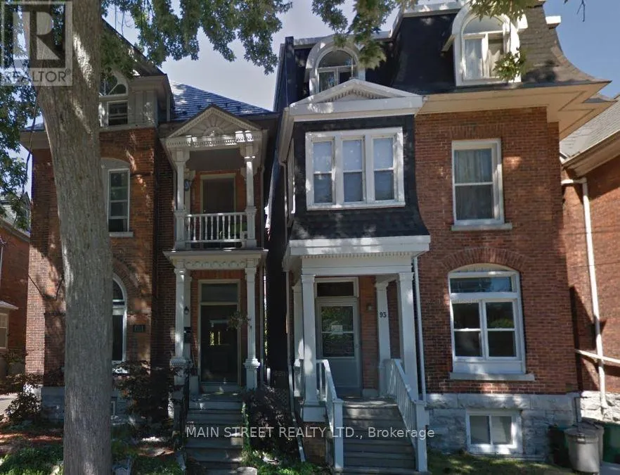 Triplex for rent: Unit 1 - 93 Lower Union Street, Kingston, Ontario K7L 2N3