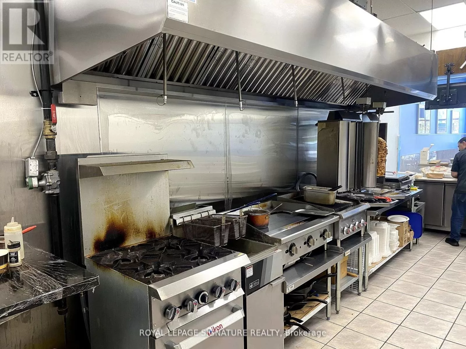 Unit 11 - 1900 Walkers Line, Burlington, Ontario L7M 4W5