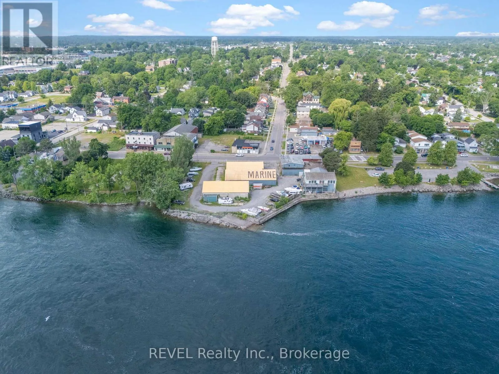 Unit 2 - 162 Niagara Boulevard, Fort Erie, Ontario L2A 3G3