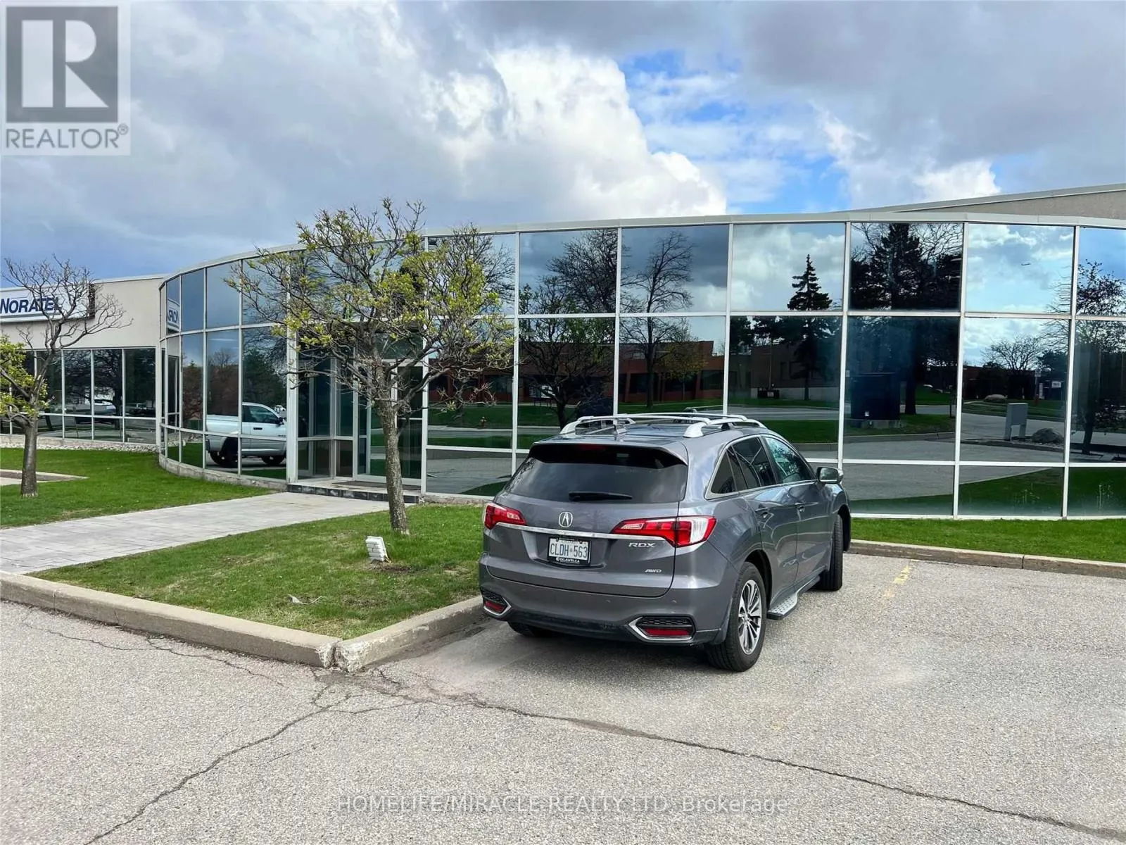 Offices for rent: Unit 3 - 267 Matheson Boulevard E, Mississauga, Ontario L4Z 1X8