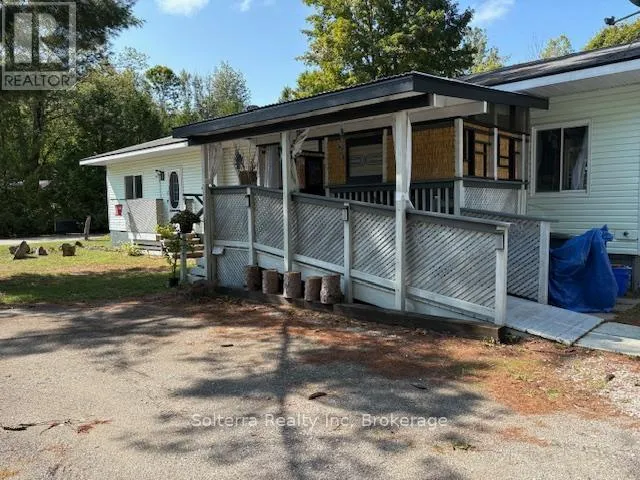 Mobile Home for rent: Unit #402 - 1713 Highway 11 S, Gravenhurst, Ontario P0E 1G0