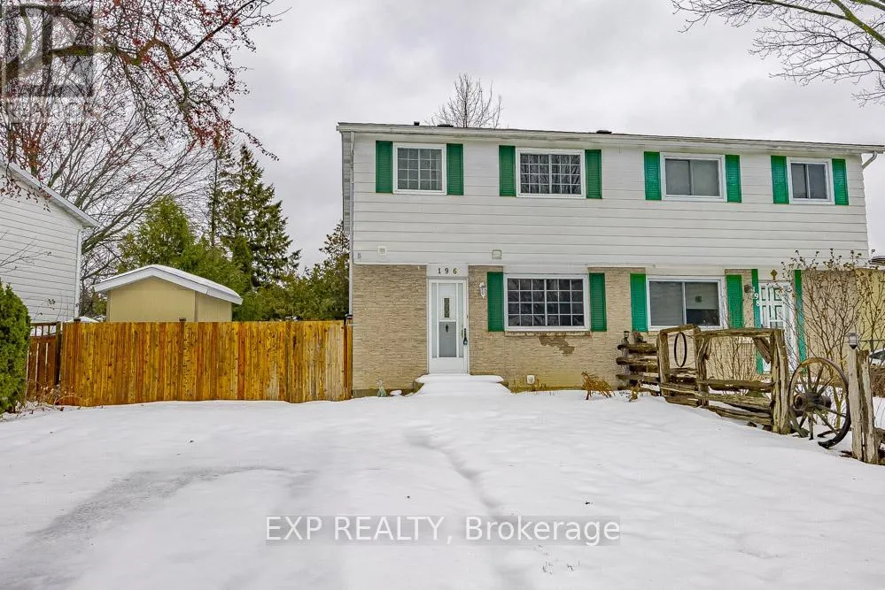 House for rent: Unit A - 196 Old Colony Road, Ottawa, Ontario K2L 1M7