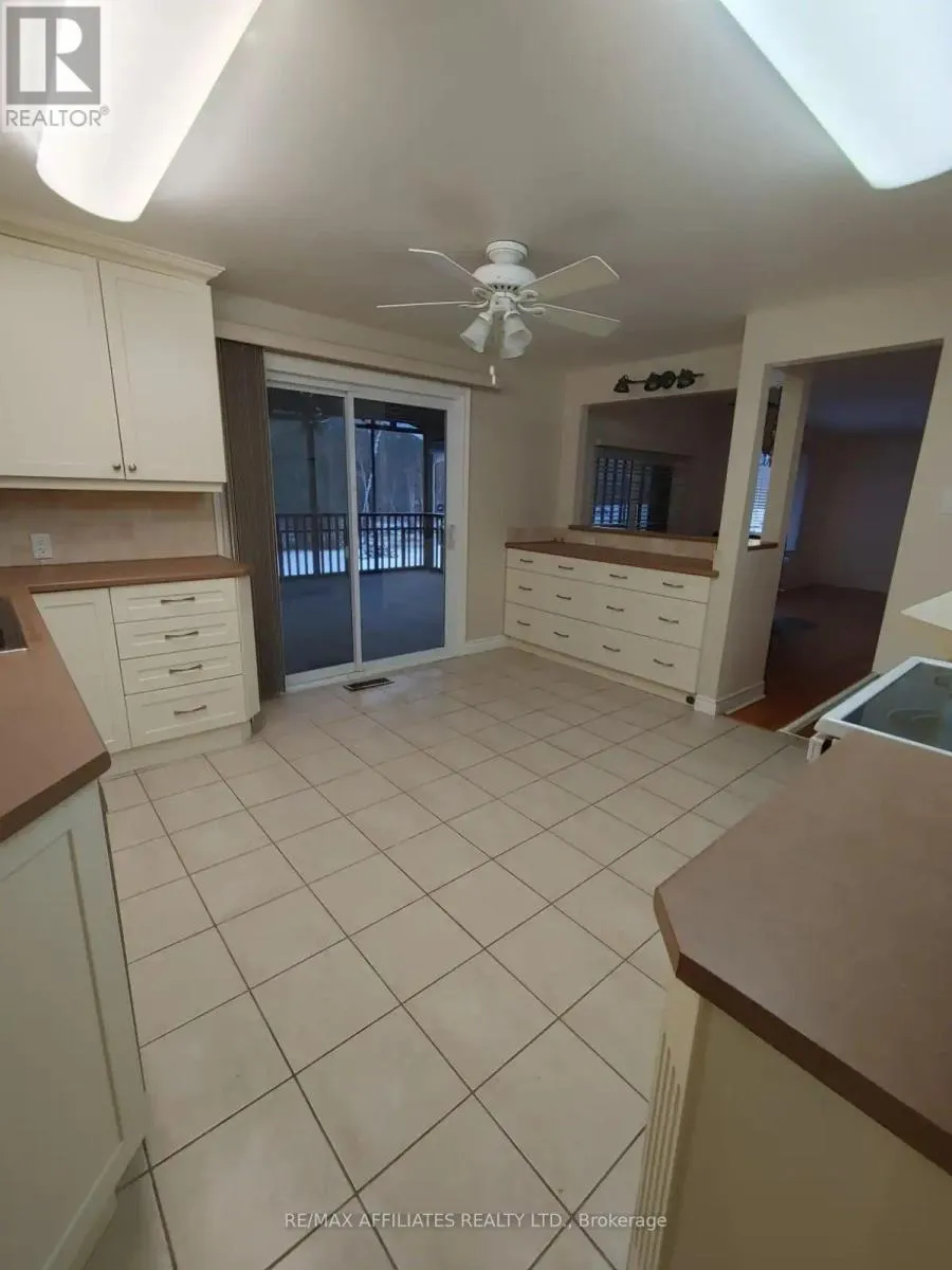 House for rent: Unit A - 4918 Leitrim Road, Ottawa, Ontario K0A 1K0