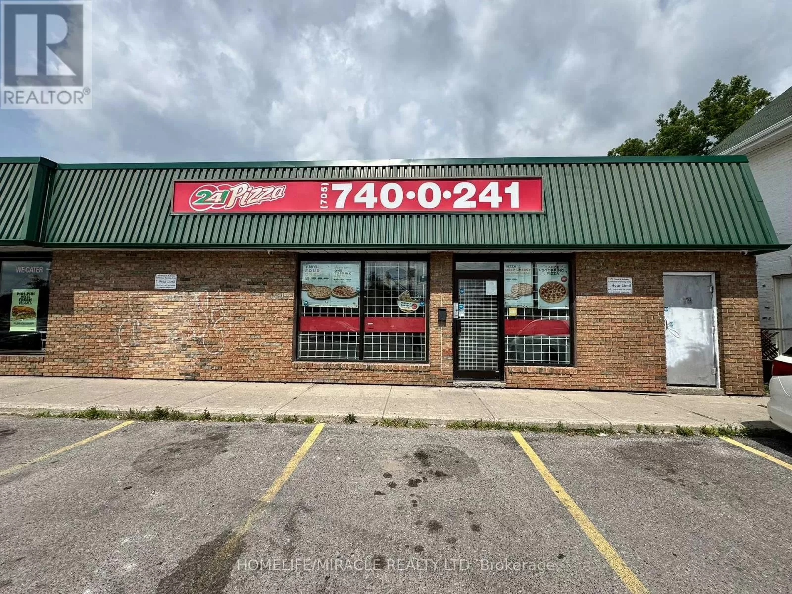 Unit B - 140 Parkhill Road W, Peterborough, Ontario K9H 3G9