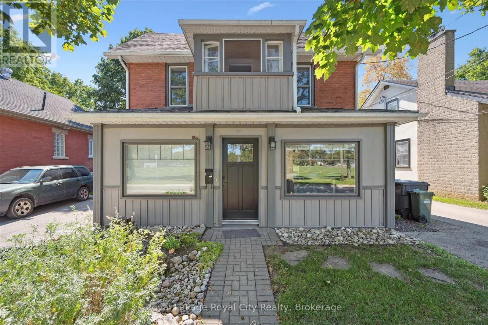 Triplex for rent: Unit B - 92 Kathleen Street, Guelph, Ontario N1H 4Y3