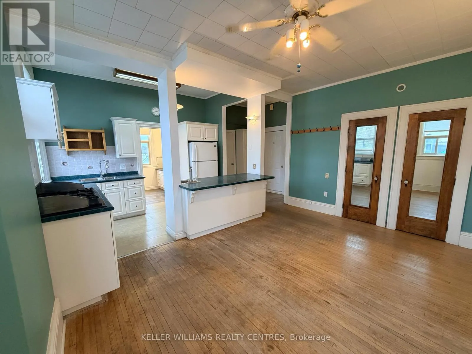 Other for rent: Unit C - 1 Simcoe Street, Penetanguishene, Ontario L9M 1V2