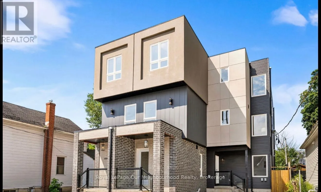 House for rent: Unit C - 146 Celina Street, Oshawa, Ontario L1H 4N5