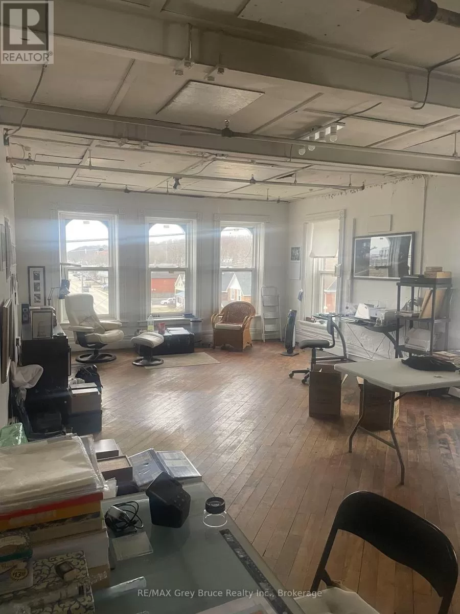 Offices for rent: Unit#305 - 1198 2nd Avenue E, Owen Sound, Ontario N4K 2H9