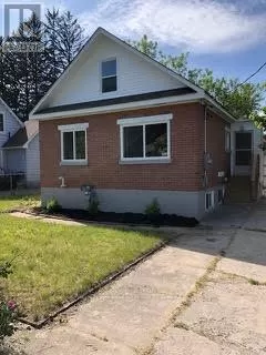 Duplex for rent: Units 1 + 2 + Coach House - 12 Dufferin Street, Barrie, Ontario L4N 2J7