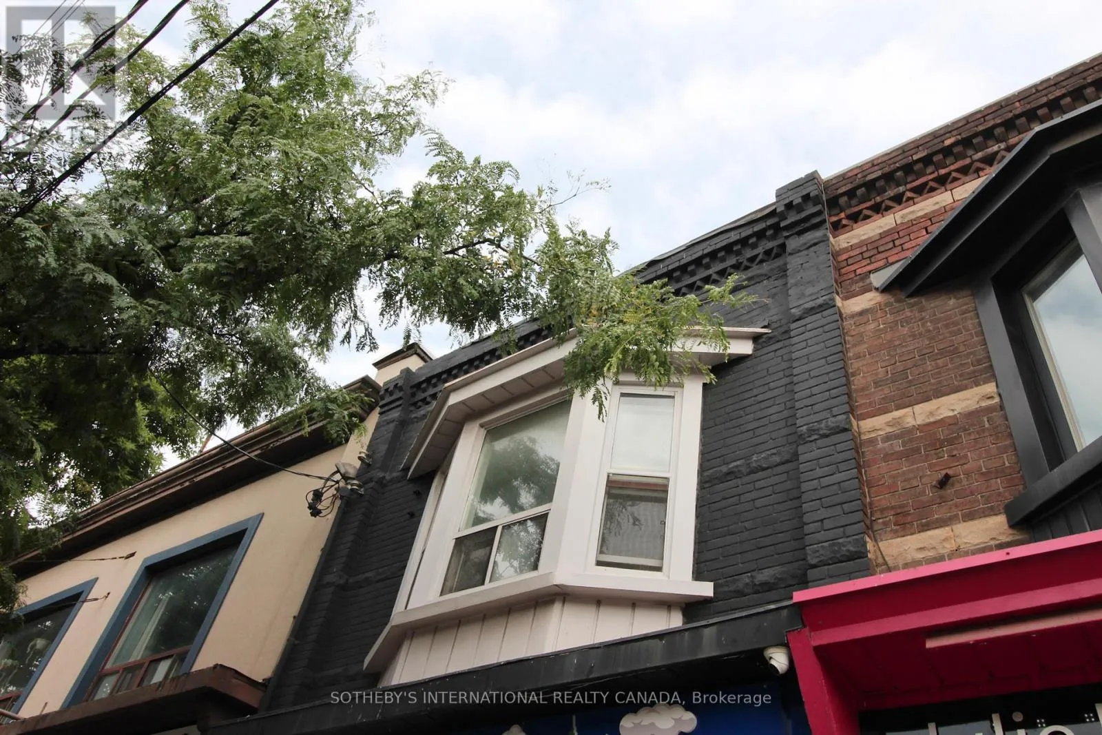 Residential Commercial Mix for rent: Upper - 1026 Queen Street, Toronto, Ontario M4M 1K4