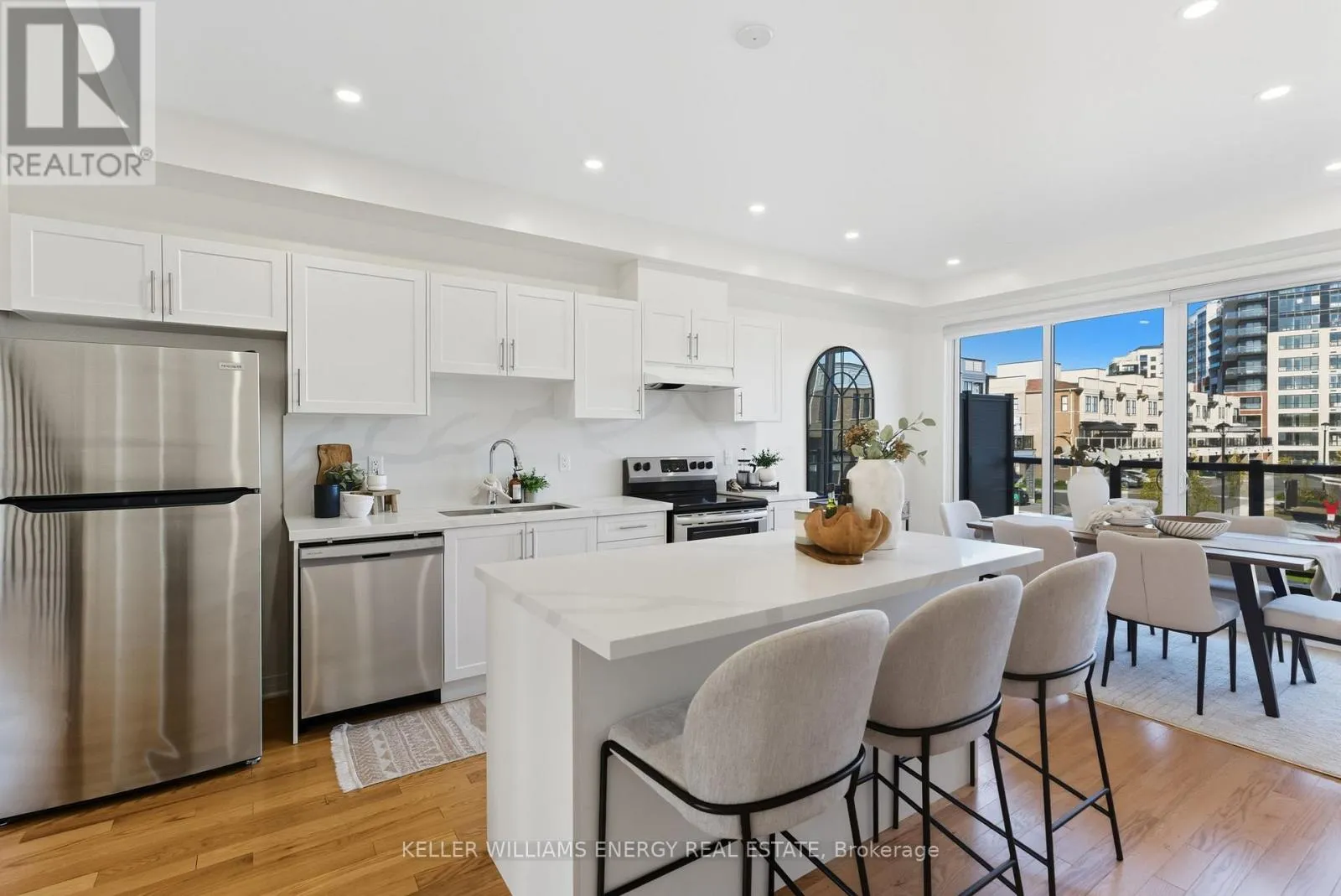 Row / Townhouse for rent: Upper - 1507 Green Road, Clarington, Ontario L1C 7E8