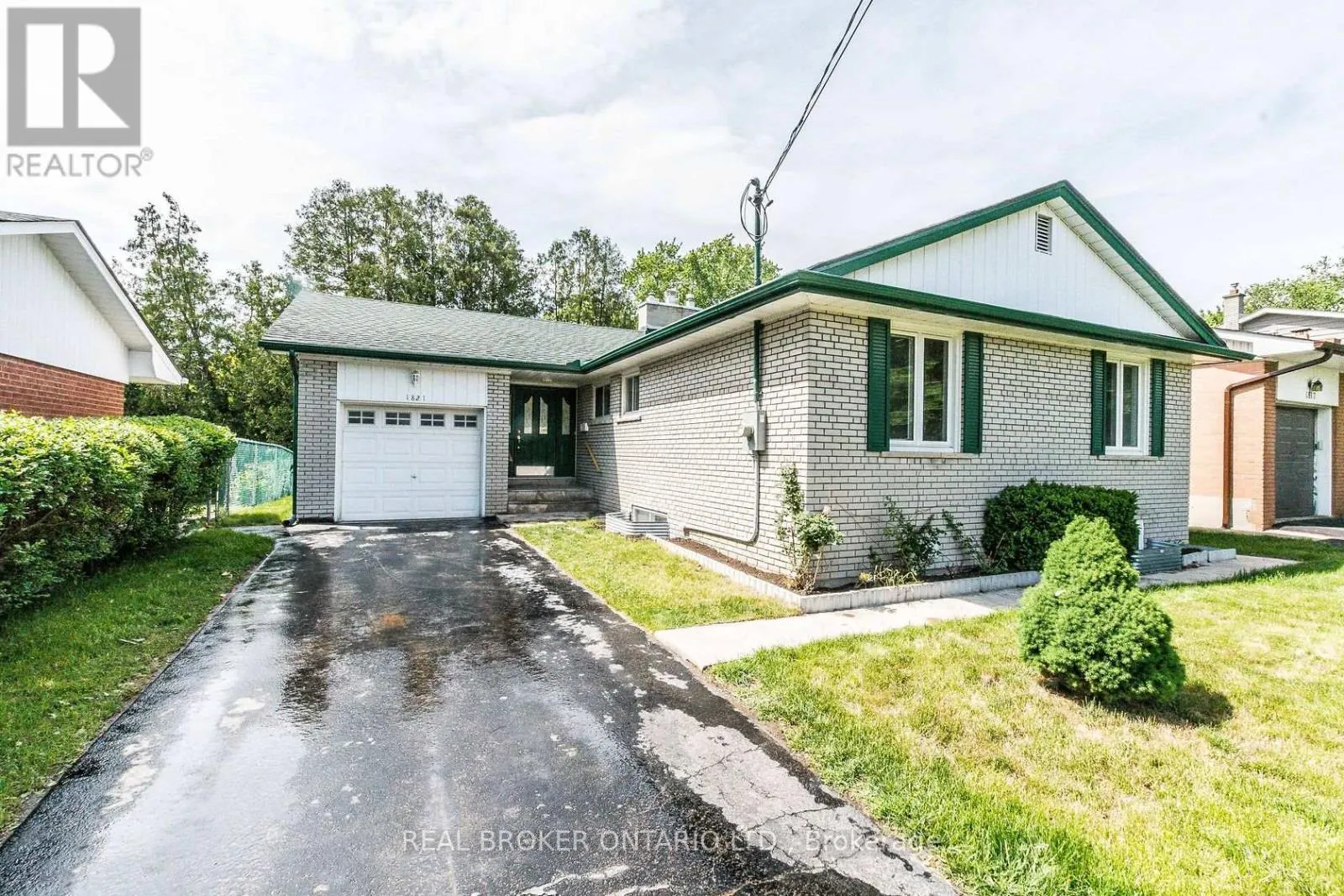 House for rent: Upper - 1821 Truscott Drive, Mississauga, Ontario L5J 2A1