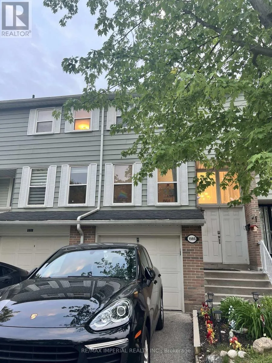 Row / Townhouse for rent: Upper - 1986 John Street, Markham, Ontario L3T 1Z1